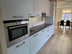 kitchen 2.jpg